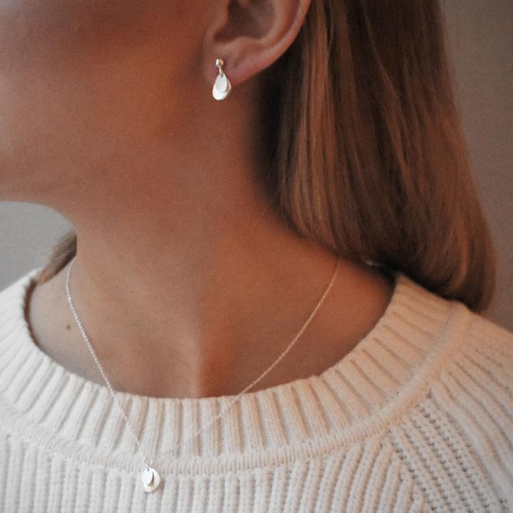 Lakeside-Drop-Studs_01389764-c66d-4474-9c71-0e6ec034855b_720x