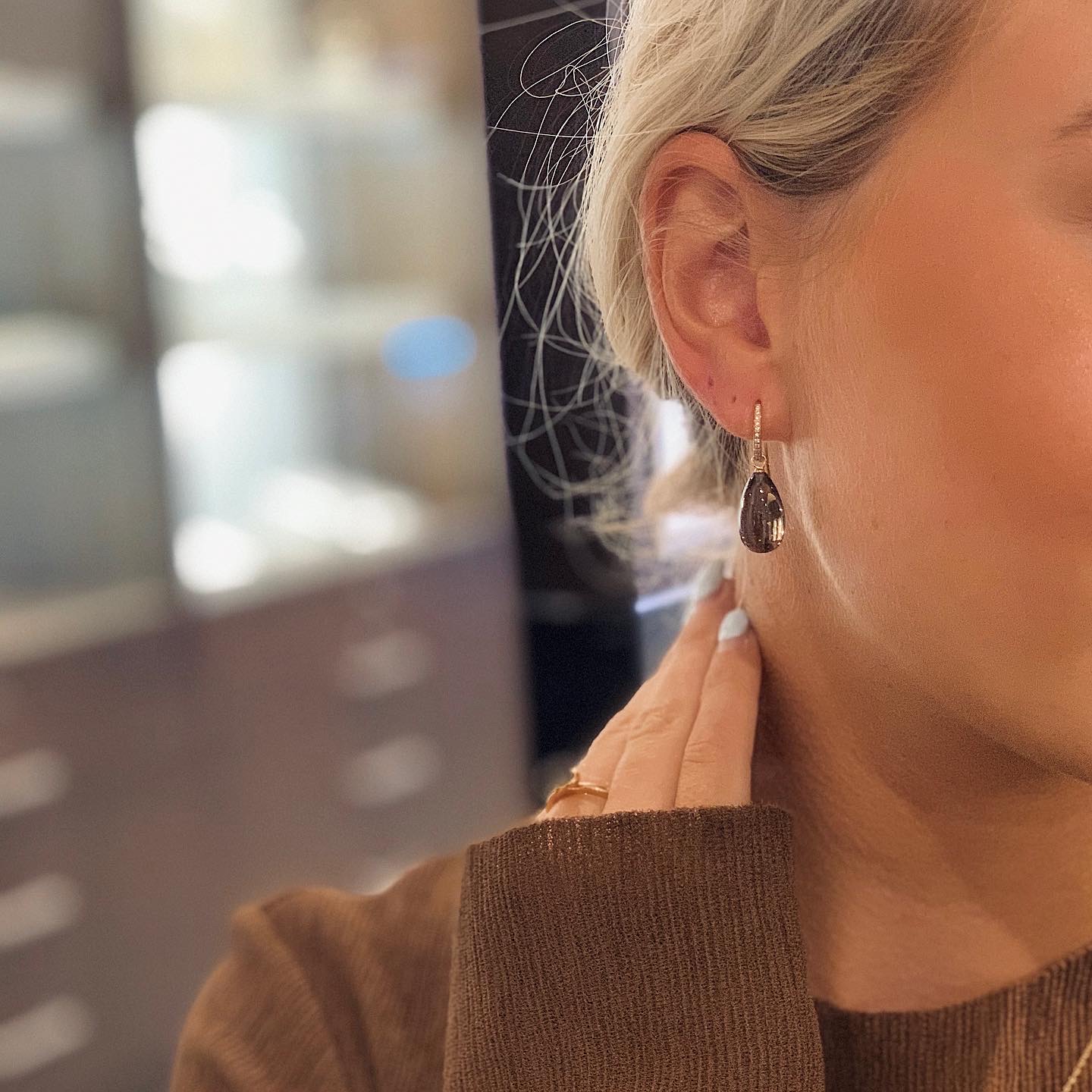 CEC18B10-DF0E-4AC8-A046-D3C39A523AE1