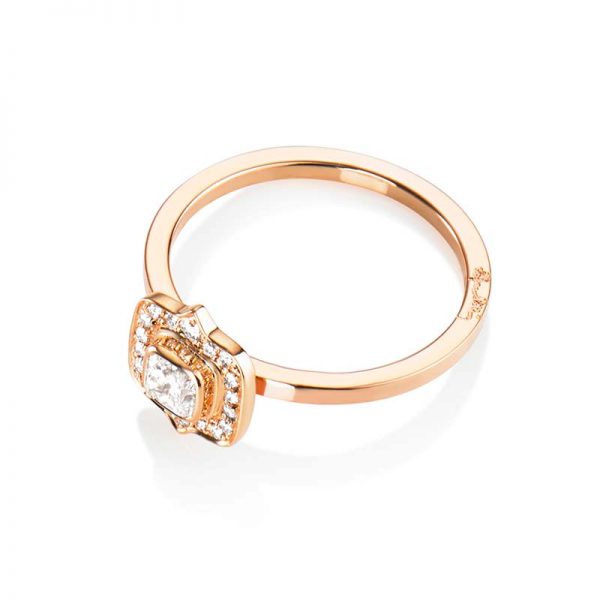 the-mrs-ring-0.30-ct-gold-efva-attling_13-101-01830-3-600x600