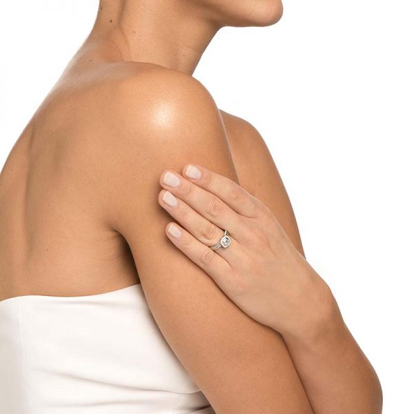 the-mrs-ring-0.30-ct-white-gold-efva-attling_13-102-01830-2-600x600