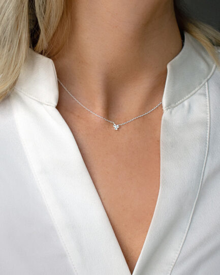 star-petite-drop-necklace-01-433x541