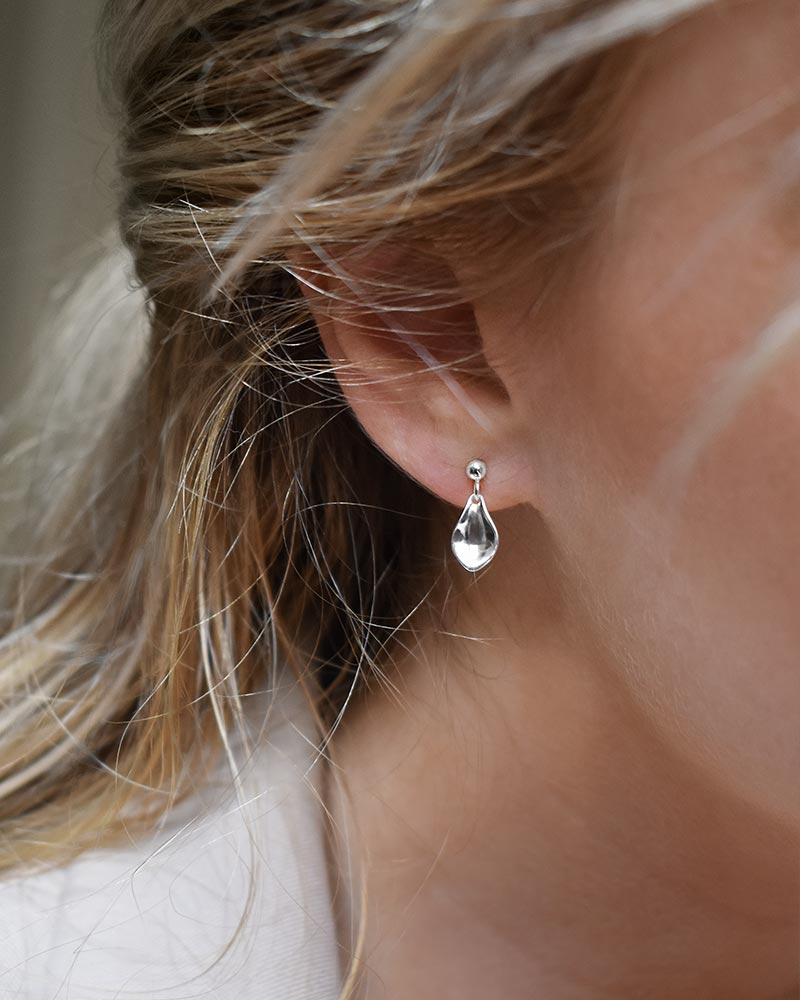 Gaias-Grace-drop-studs-01